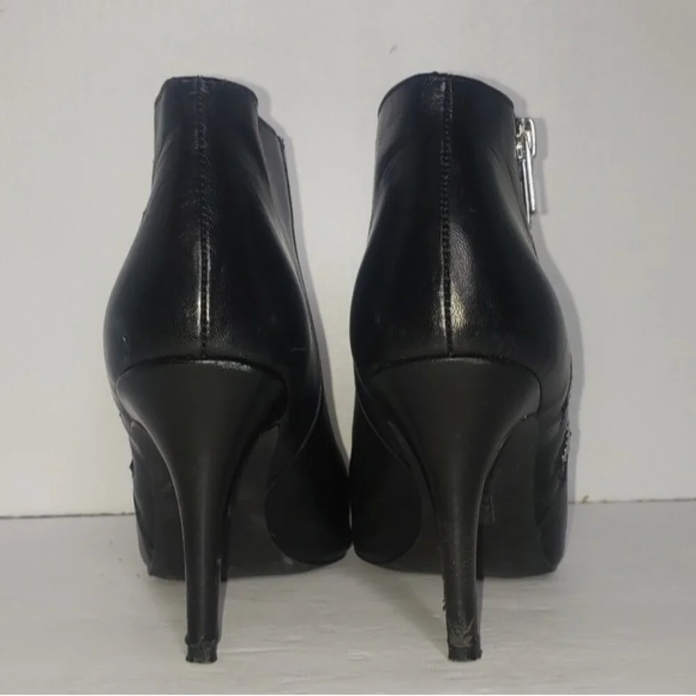 MICHAEL Michaell Kors DYLAN BLACK BOOTIES WITH ZIPPER DETAILS SIZE 7.5